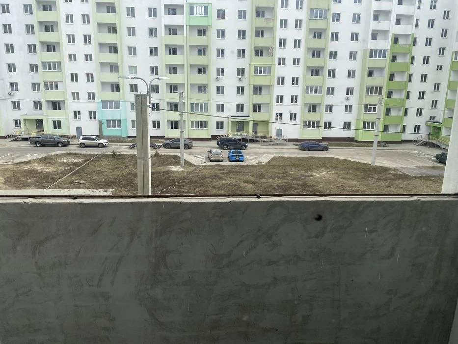 I'm selling my one-room apartment