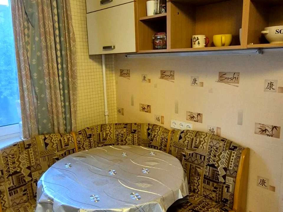 Apartment. Verkhovna Rada Blvd, Kyiv