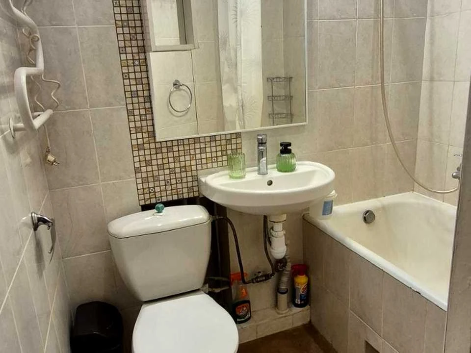 Apartment. Verkhovna Rada Blvd, Kyiv