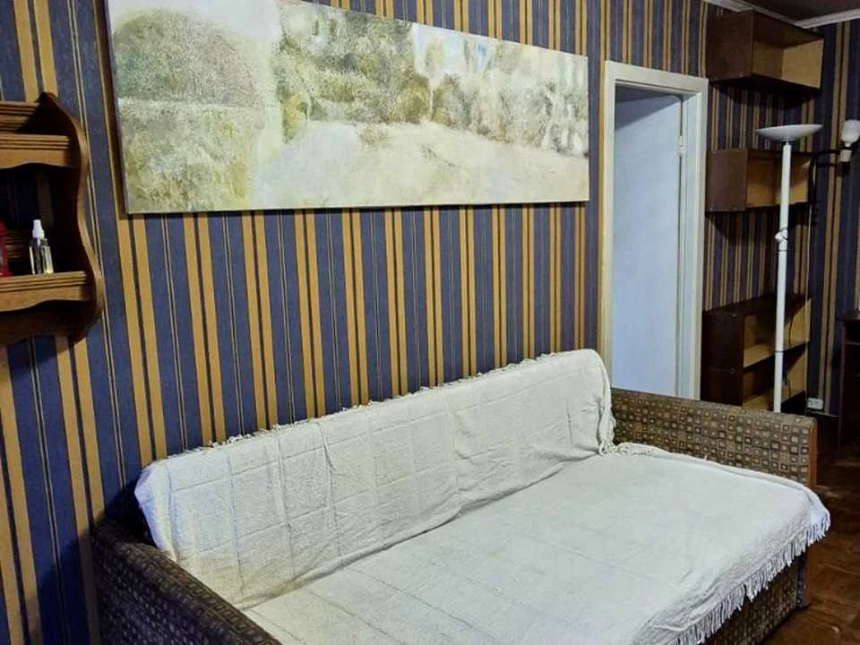 Apartment. Verkhovna Rada Blvd, Kyiv