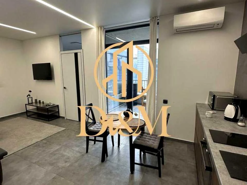 Apartment. Nabreschna-Ribalska Doroga st.