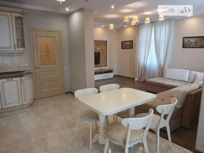 Owner, Poznyaki 2-room spacious with UPS near the metro without commission