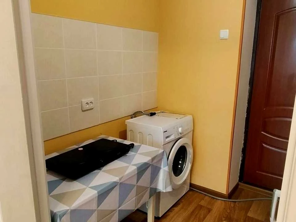 Apartment. Dnipropetrovsk, Krasnopilska Street