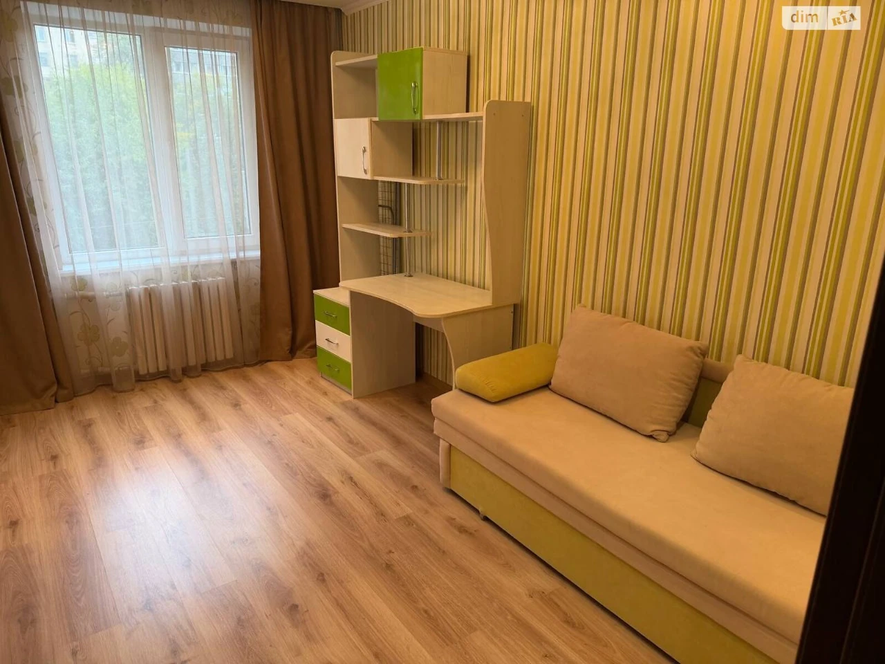 Long-Term Rental Apartment, Left Bank