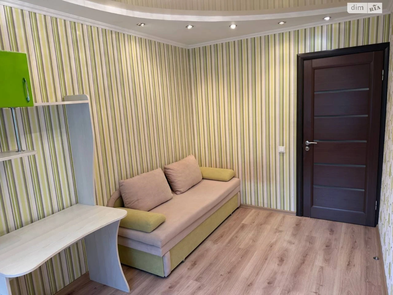 Long-Term Rental Apartment, Left Bank