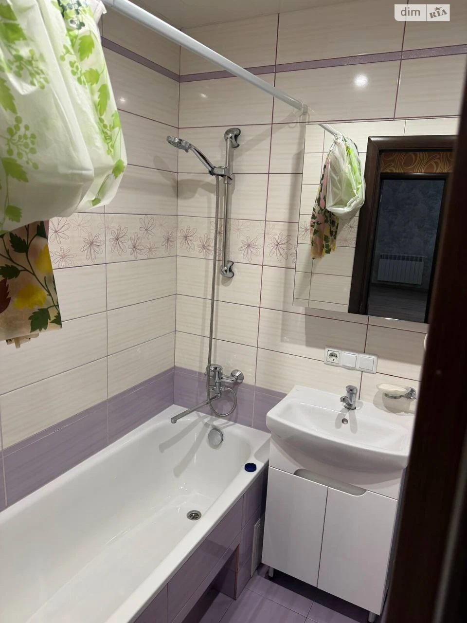 Long-Term Rental Apartment, Left Bank