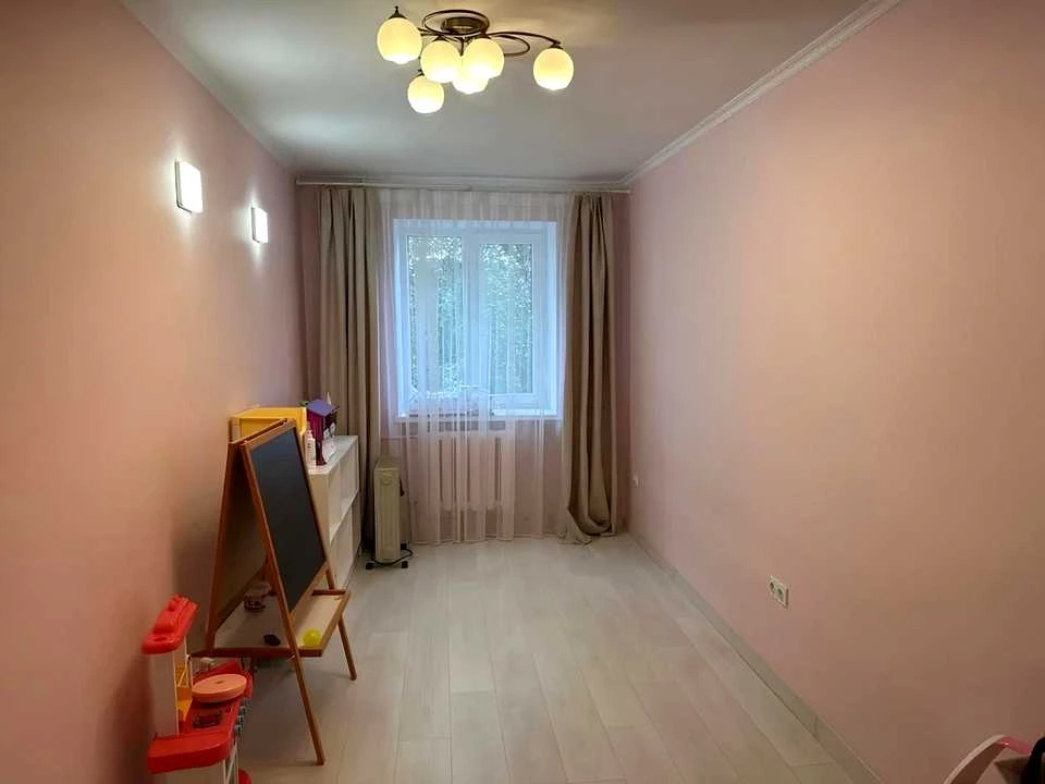 Квартира. Львів, Академіка Лазаренка вул.