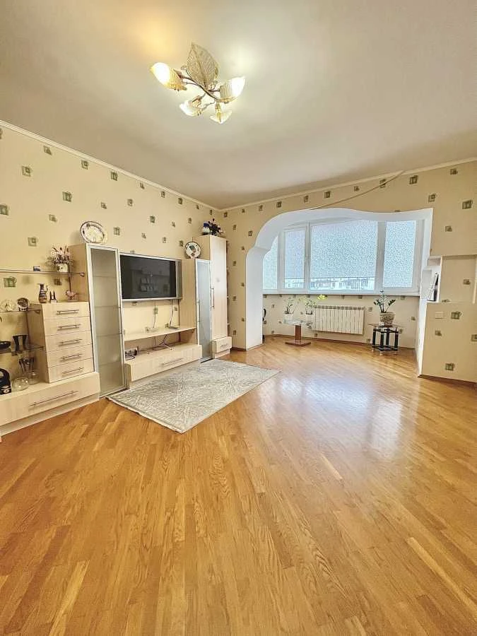 Продажа 2-комнатной квартиры 81 м², Маршала Тимошенко ул., 1