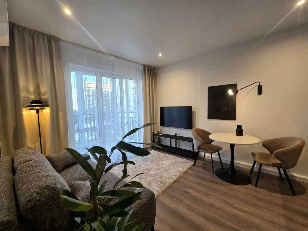 Sale of a 1-room apartment 43 m², Metrologicheskaya st., 107