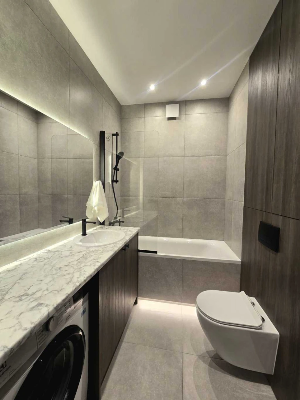 Sale of a 1-room apartment 43 m², Metrologicheskaya st., 107