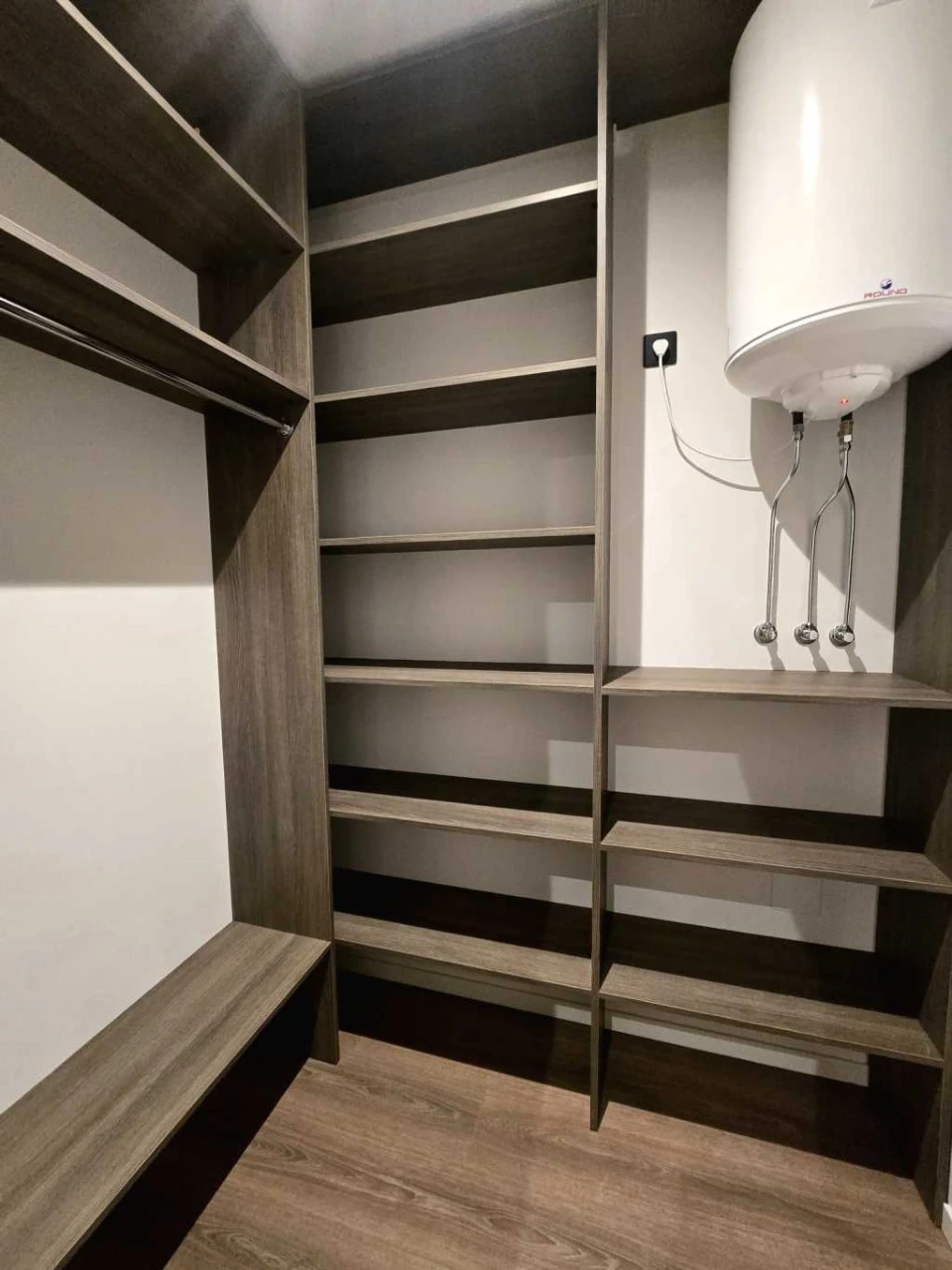 Sale of a 1-room apartment 43 m², Metrologicheskaya st., 107