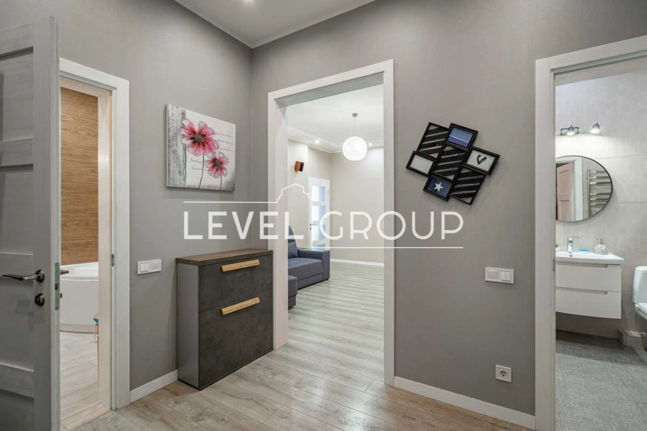 Продажа 2-комнатной квартиры 99 м², Преображенская ул., 8Б