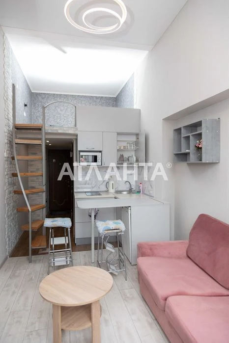 2 smart apartments for the price of one | Pushkinskaya, corner Panteleim