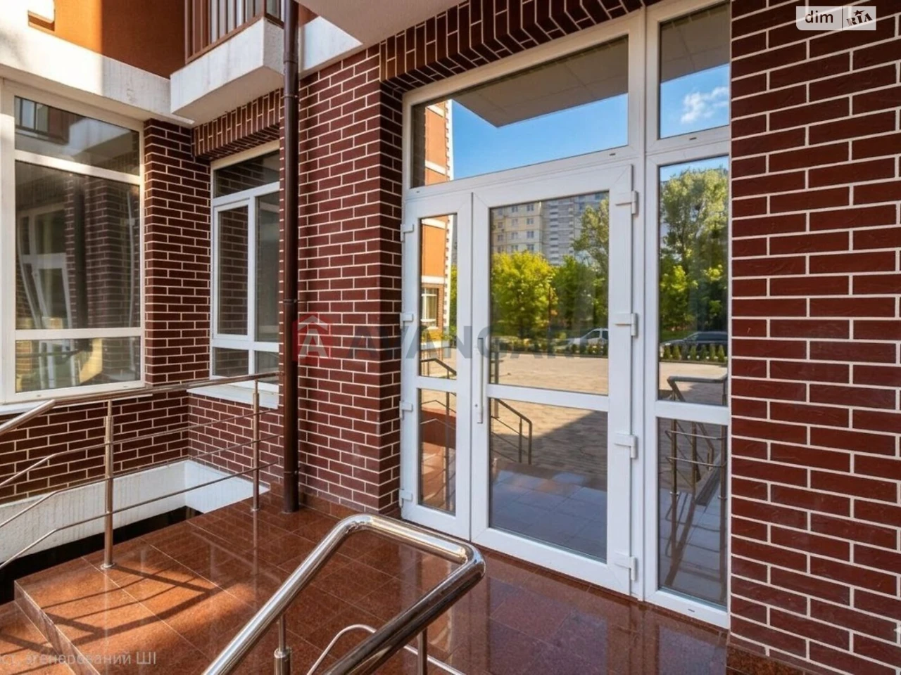 Apartment for Sale - Solomyansky