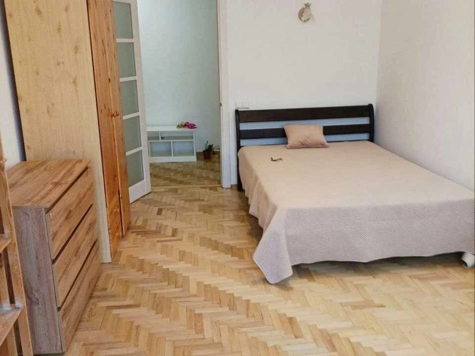 Квартира. Київ, Волоська вул.