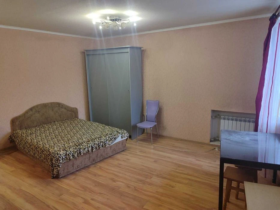Selling a one-room apartment in the city center