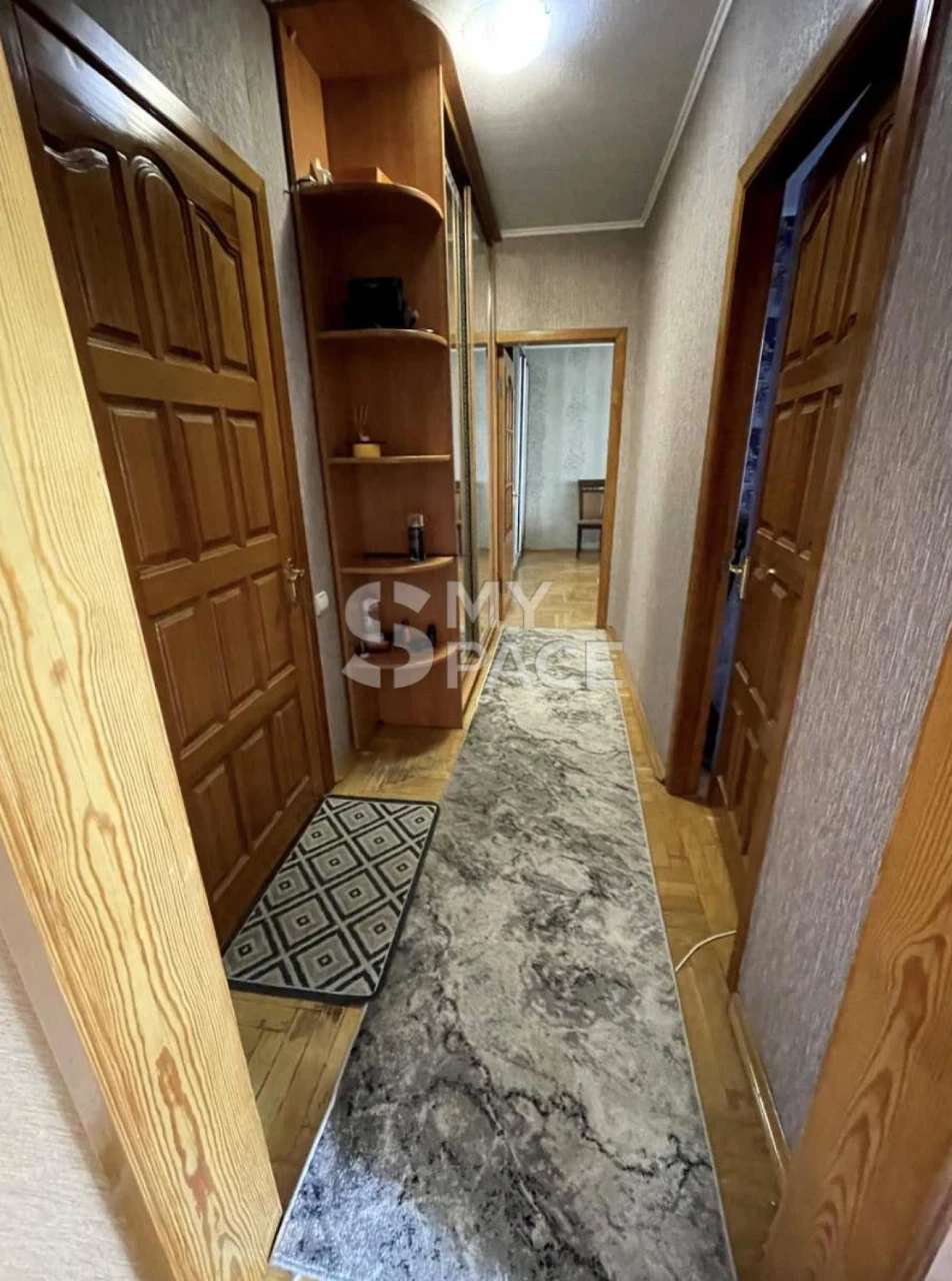 Продажа 2-х комнатной квартиры в районе метро Позняки, ул. Соломии Крушельницкой