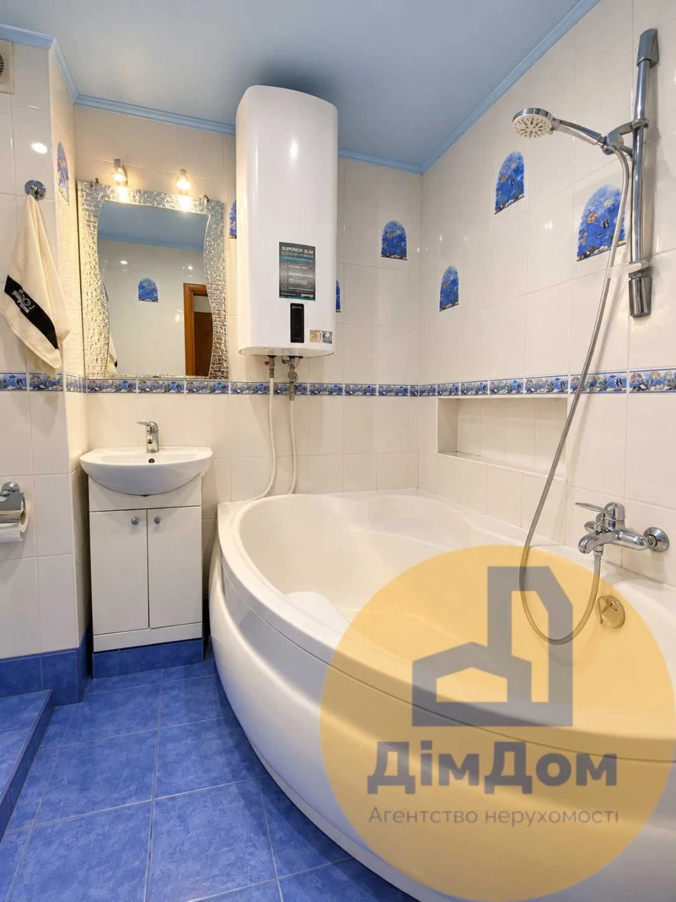 Продаж 3-кімнатної квартири з ремонтом / вул. Закревського,