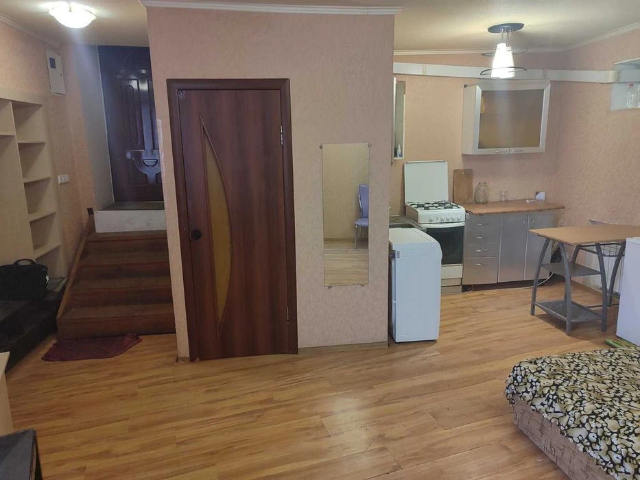 Selling a one-room apartment in the city center