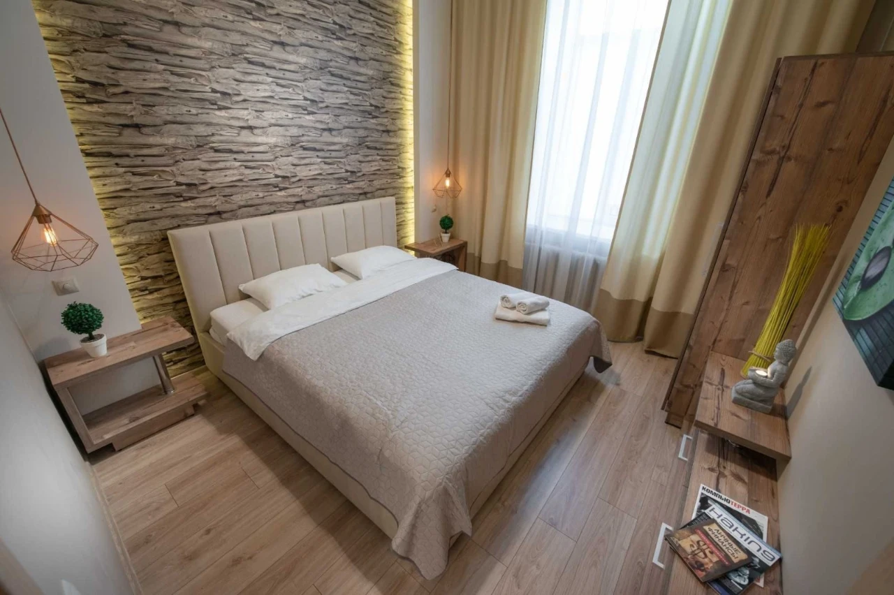 Designer 2-bedroom apartment, Михайлівська 22B, center of Kyiv