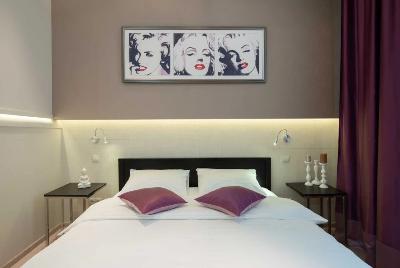 Designer 2-bedroom apartment, Михайлівська 22B, center of Kyiv