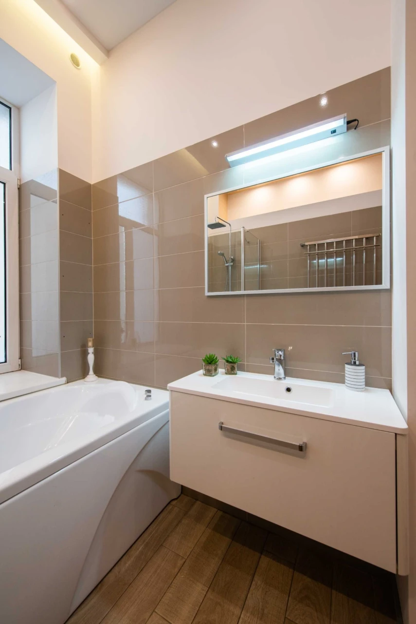 Designer 2-bedroom apartment, Михайлівська 22B, center of Kyiv