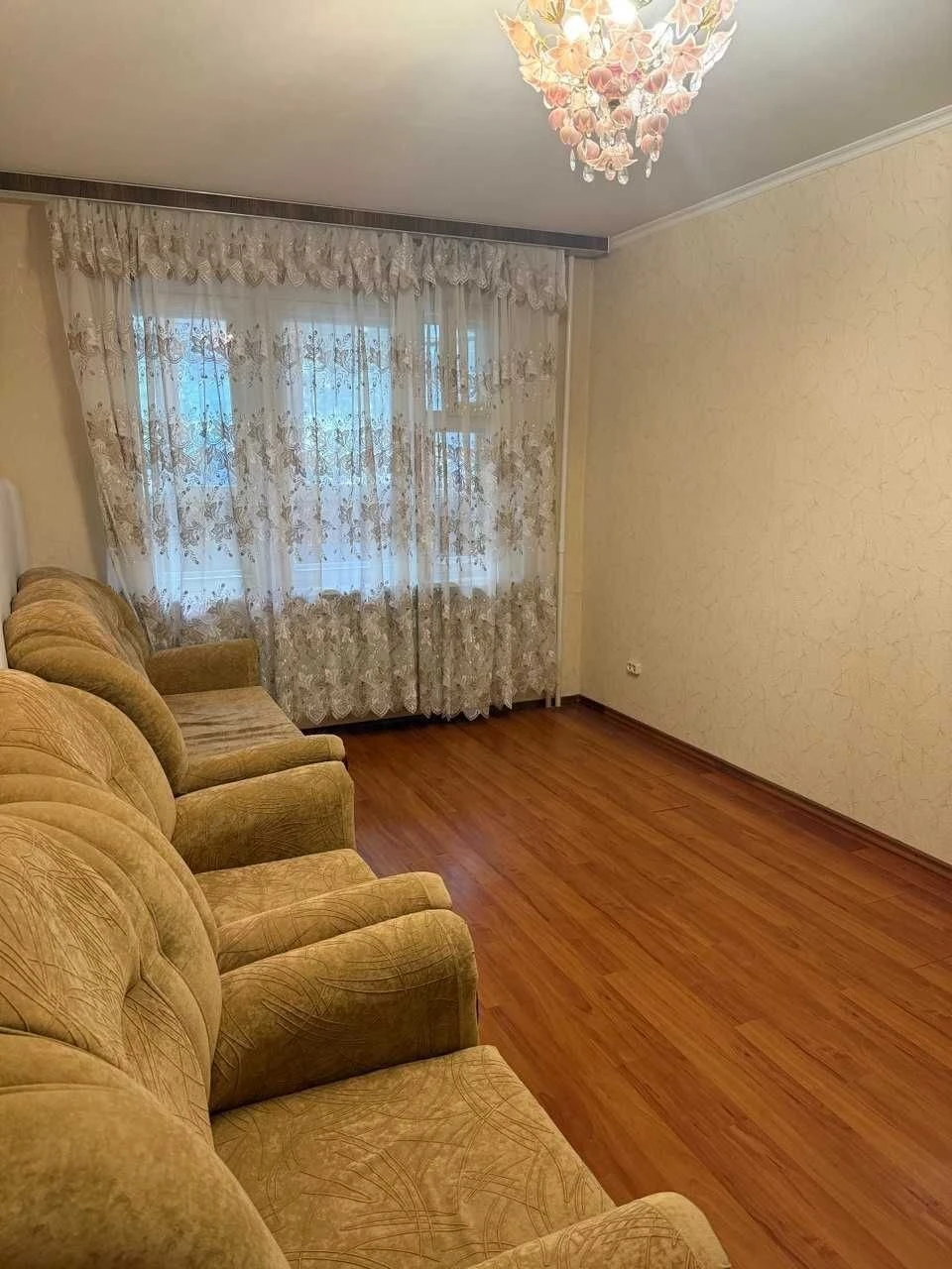 Sale of a 2-room apartment on вул. Sosnytska 19, Dniprovsky district