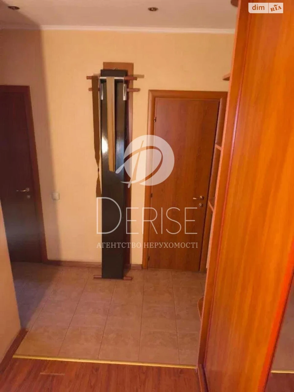 Apartment for Sale, Left Bank
