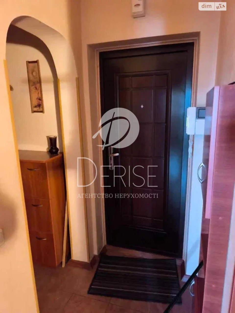 Apartment for Sale, Left Bank