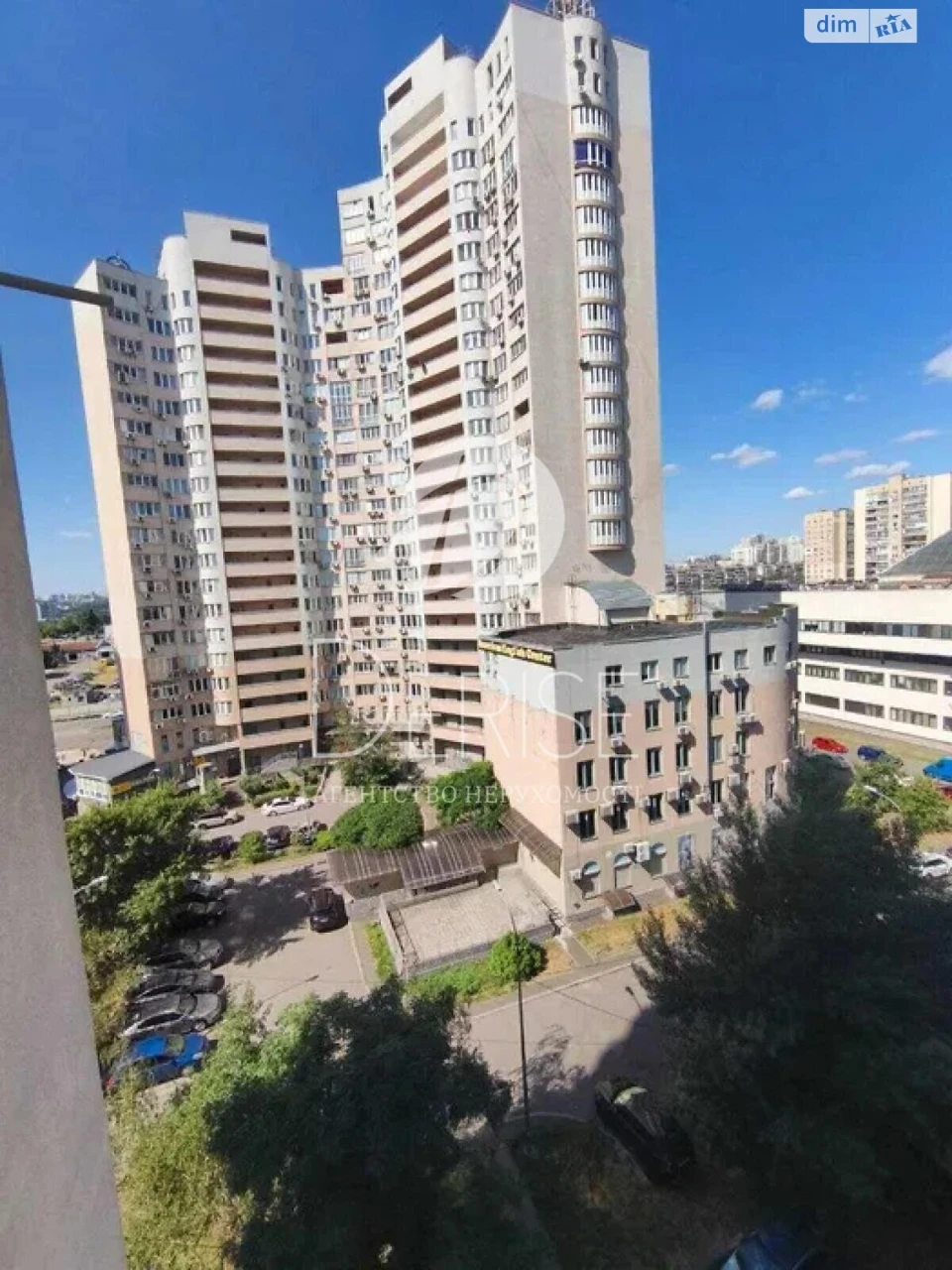 Apartment for Sale, Left Bank