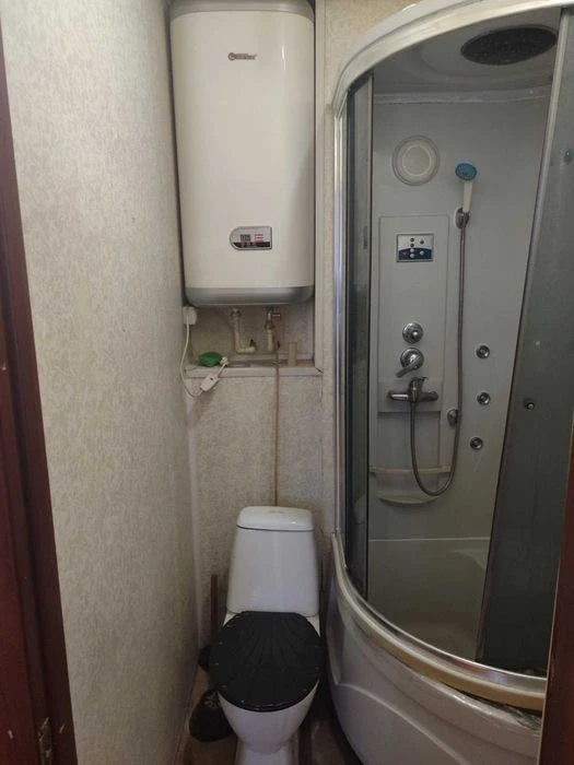 Selling a one-room apartment in the city center