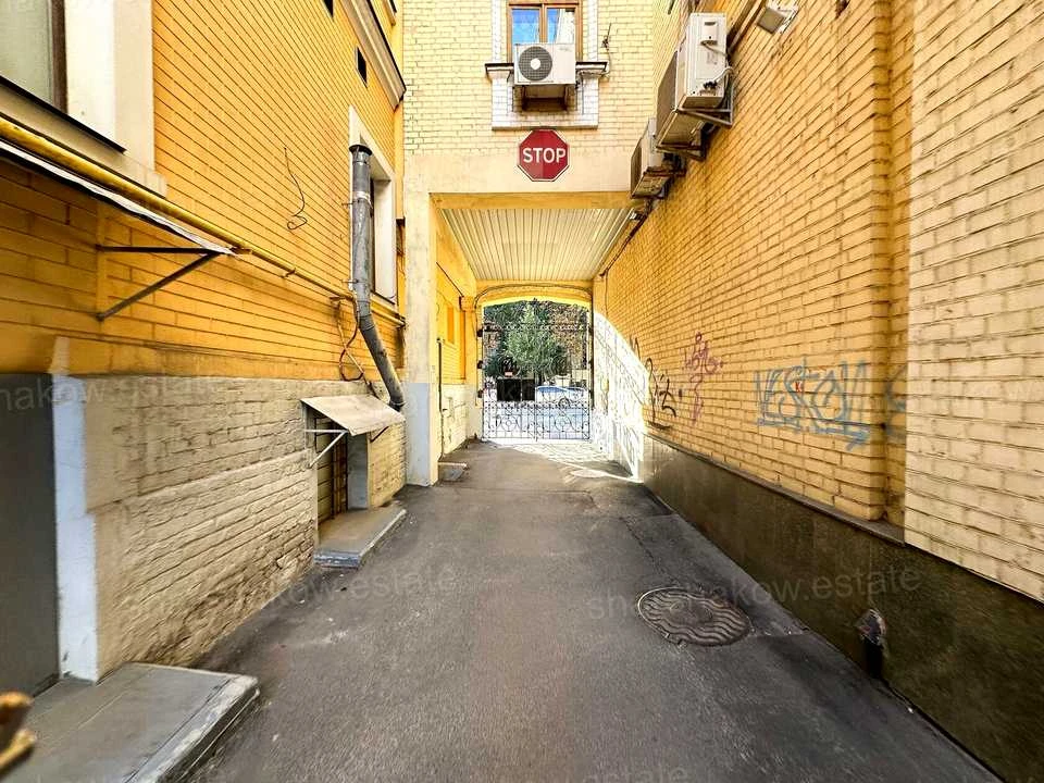 Квартира. Ірининська вулиця, Київ