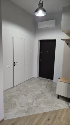 Квартира с ремонтом и террасой, Варшавский 3, h-3,2 м.
