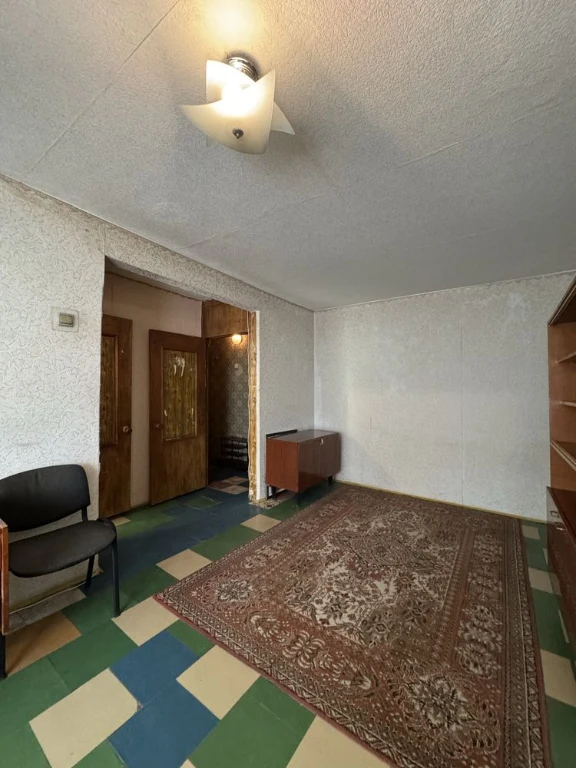 Sale of a two-bedroom apartment on Polya Street