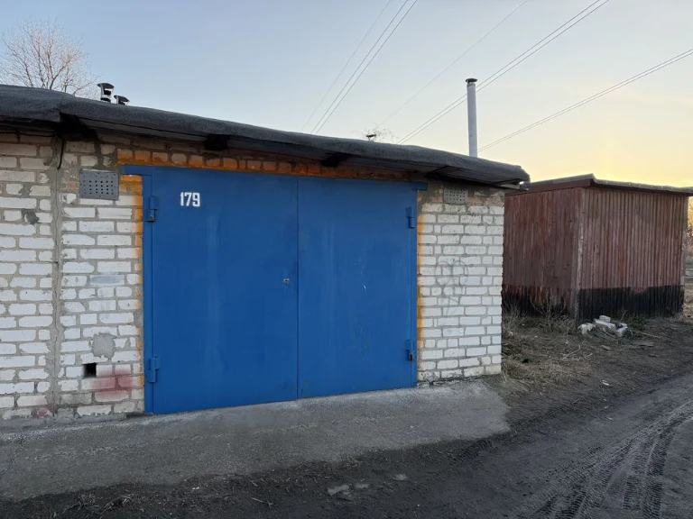 Гараж, ул. Відродження 14 (Новороссийская)