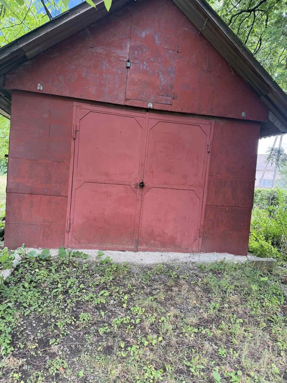 Garage for sale in Tlumač