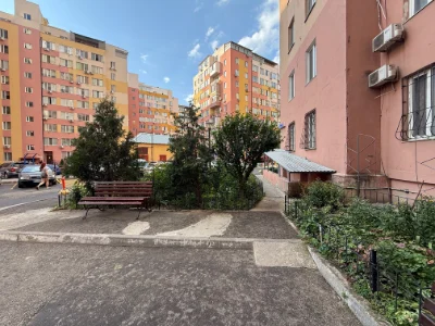 3 bedroom apartment in Zatyshnoye on Hrushovskogo Street