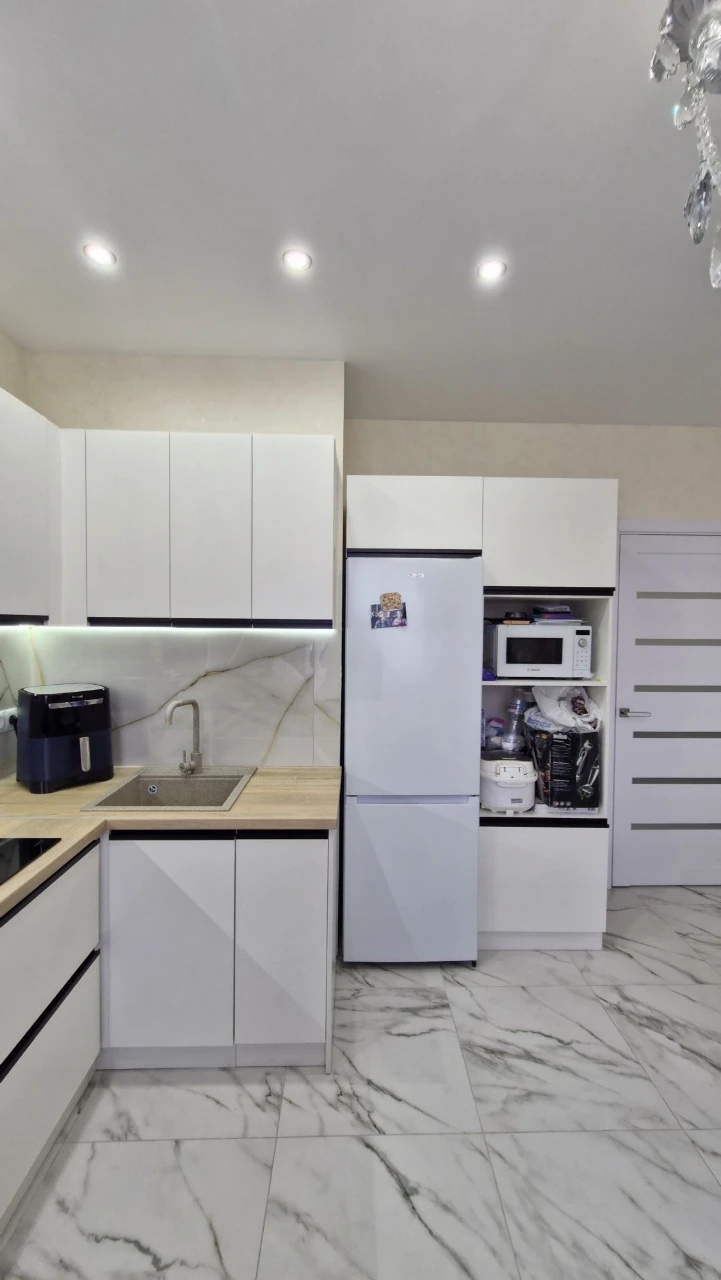 Ideal 2-room apartment with renovation and furniture on Street Sa