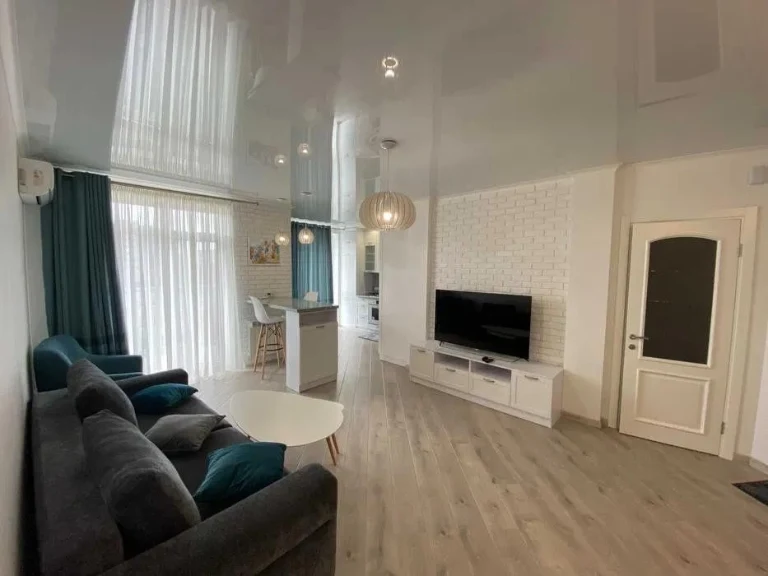 For Sale: Stylish apartment with designer renovation in the "Favorit" residential complex