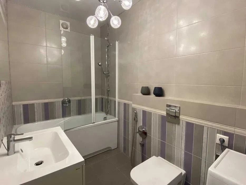 For Sale: Stylish apartment with designer renovation in the "Favorit" residential complex