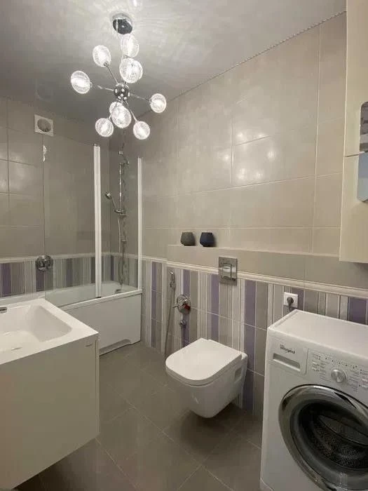 For Sale: Stylish apartment with designer renovation in the "Favorit" residential complex