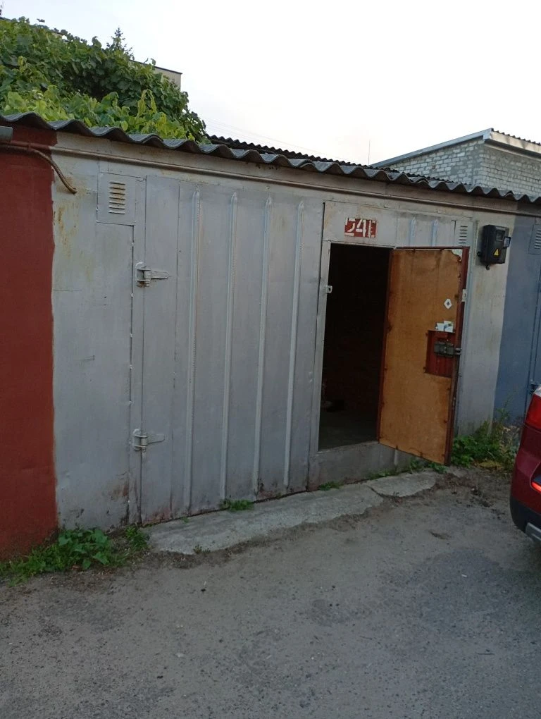 продам гараж біля Гаї Іскра