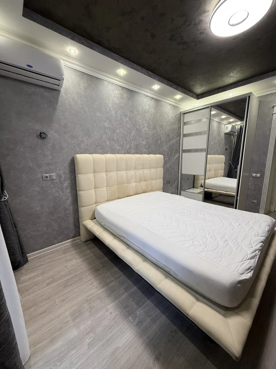 Apartment for Sale - Zarechnyy