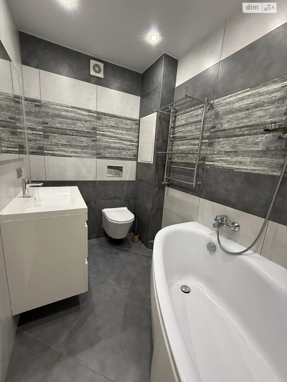 Apartment for Sale - Zarechnyy