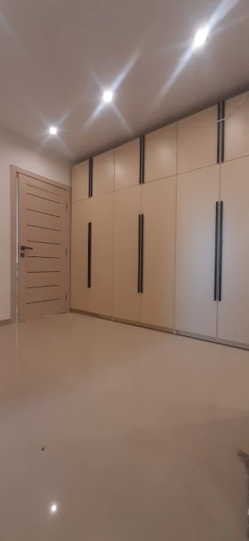 Продажа 2-комнатной квартиры, район ул. Левка Лук'яненка