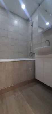 Продажа 2-комнатной квартиры, район ул. Левка Лук'яненка