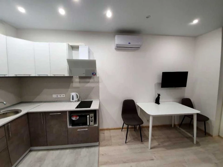 Apartment. Yasynuvat Street, Kyiv