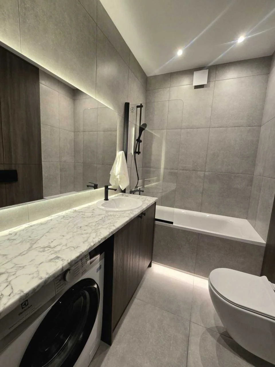 Продам однокімнатну квартиру (43 м²) у Києві, Голосіївський