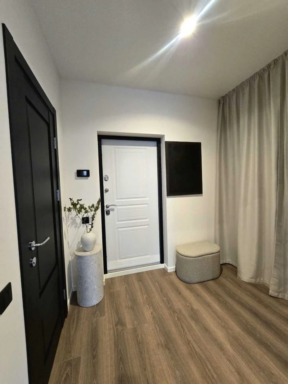 Продам однокімнатну квартиру (43 м²) у Києві, Голосіївський