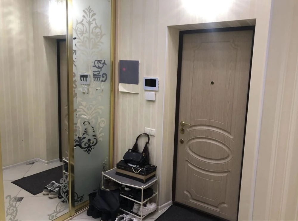 Sale of a one-bedroom apartment on the second floor with renovation